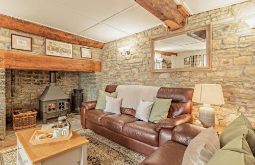 Bridgwater House | 2 Bed in Glastonbury MOORH