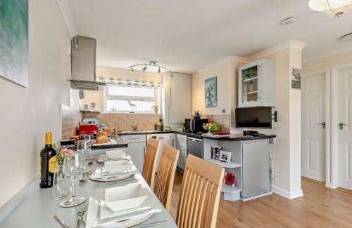 Mullion House | 2 Bed in Mullion Cove 54556