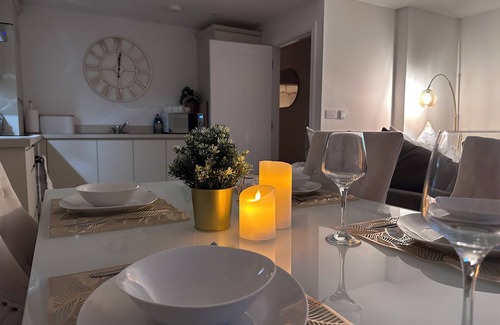 Abingdon Apartment | 2 bed modern town house
