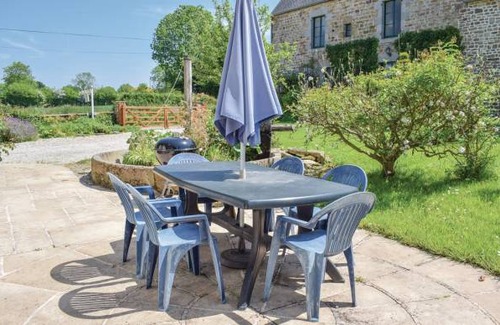 Saint-Pierre-Langers House | 2 bedroom accommodation in St. Pierre Langers