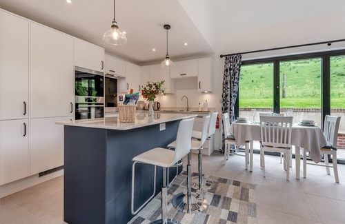 Farley Cottage | 2 bedroom accommodation in Pitton near Salisbury