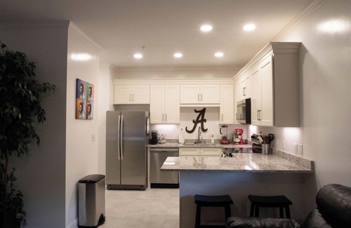 Tuscaloosa Condo | 2 bedroom/2 bathroom , 2 blocks from everything Tuscaloosa!