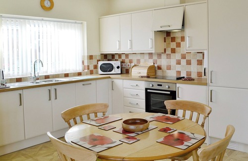Weymouth Cottage | 2 bedroom accommodation in Chickerell, near Weymouth