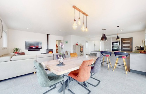 Landevant House | 2 bedroom amazing home in Landévant