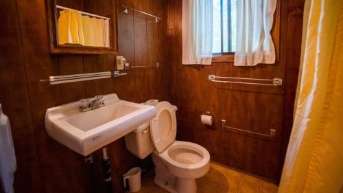 Carling House | 2-Bedroom Cottage #2 - Sand Bay