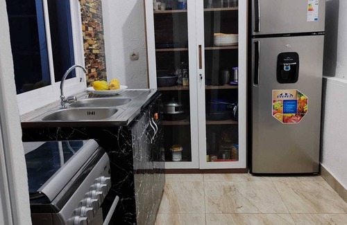 Libreville House | 2 bedroom house with garden - vacation rentals Libreville - Akanda - Gabon