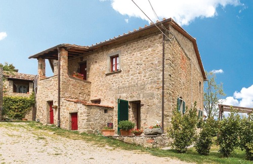 Starda Apartment | 2 bedroom accommodation in Gaiole in Chianti SI