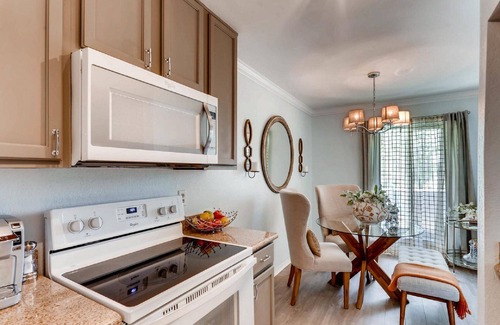 South Scottsdale Condo | 2 BR Loft in the heart of Old Town - Heated Pool/Sleeps 4