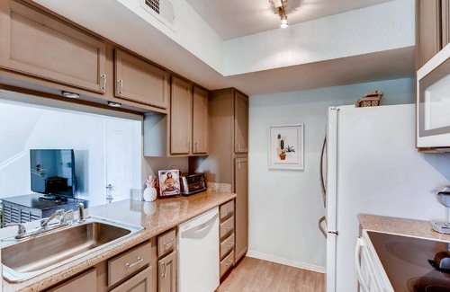 South Scottsdale Condo | 2 BR Loft in the heart of Old Town - Heated Pool/Sleeps 4