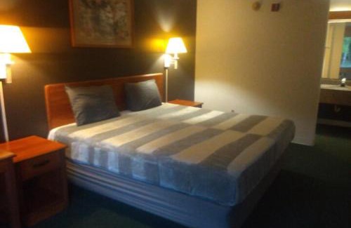 Livingston Apartment | 2 Double Beds Hotel Studio 105