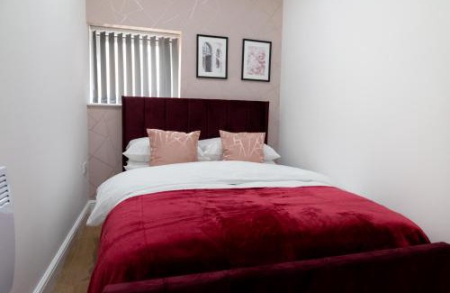 Riverside Apartment | 2 Flats - Opposite Principality Stadium