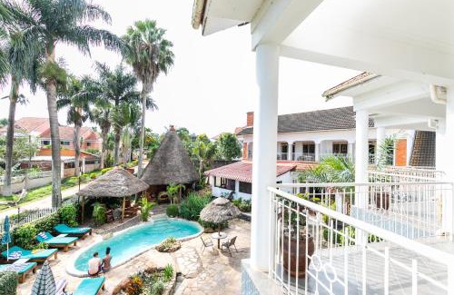 Entebbe Resort | 2 Friends Beach Hotel