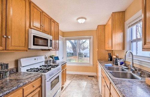 Wyandotte Cottage | 2 Mi to Churchill Downs: Louisville Home!