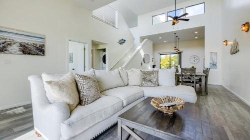 Oceano House | 2 Oceanfront Homes w Rooftop Deck Views Steps to the Sand