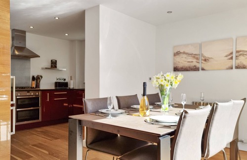Croyde Apartment | 2 Point View - AWARD WINNING Apartment with Private Hot Tub/near Croyde Bay