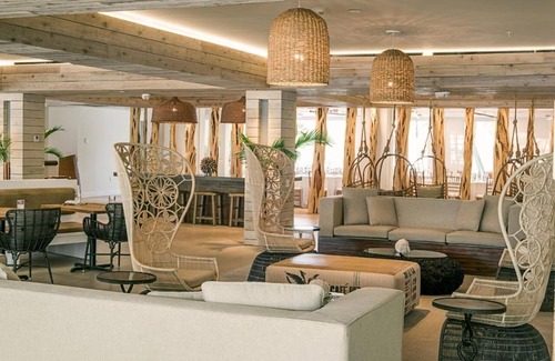 Islamorada Hotel | 2 Queen Beds Room w/Balcony, Outdoor Pool, Free Parking & Pets Allowed
