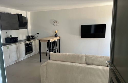 Juvignac Apartment | 2-room luxury apartment