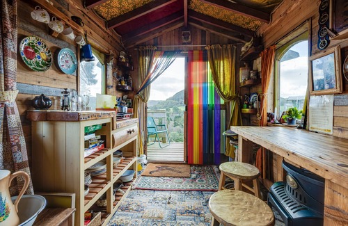 Scarborough Cabin | 2 x Double Bed, Glamping Wagon in Dalby Forest
