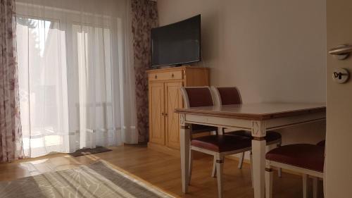 Rudow Apartment | 2 Zimmerwohnung am Flughafen Schönefeld