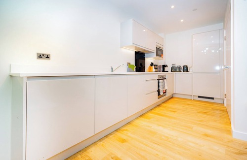 Royal Docks Apartment | -20% LUX Riverside Duplex Masionette By LCY/ExCeL I 25min to Tower of London