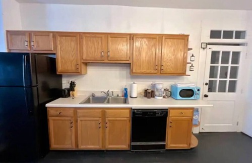 Butchertown Condo | 20% OFF! Bourbon Trail Loft 6BR Sleeps 16