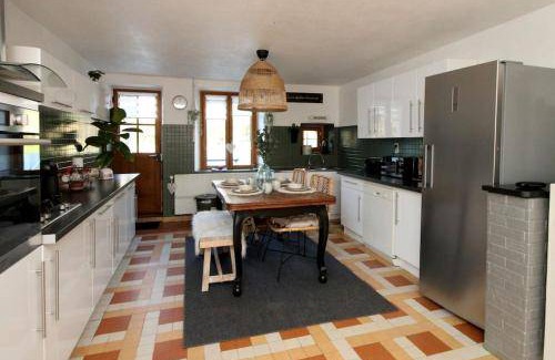 Bougnon House | 200 m² House ∙ 4 bedrooms ∙ 13 guests
