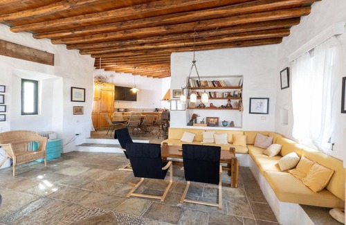 Platis Gialos House | 200 m² House ∙ 4 bedrooms ∙ 11 guests