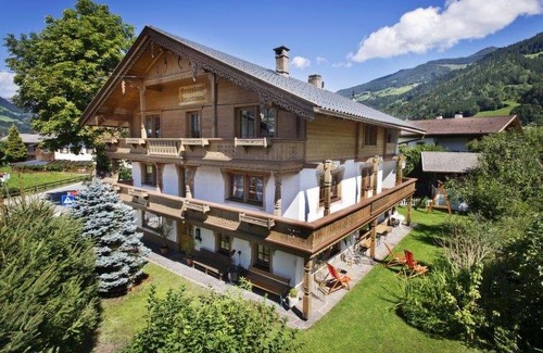 Finsing House | 200 m² House ∙ 5 bedrooms ∙ 8 guests