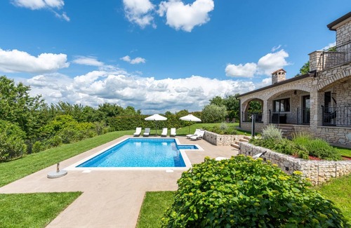 Baderna Villa | 200 m² Villa ∙ 4 bedrooms ∙ 8 guests