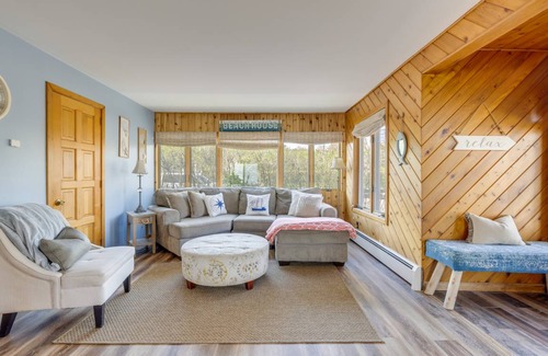 Rocky Point House | 209 m² House ∙ 3 bedrooms ∙ 6 guests