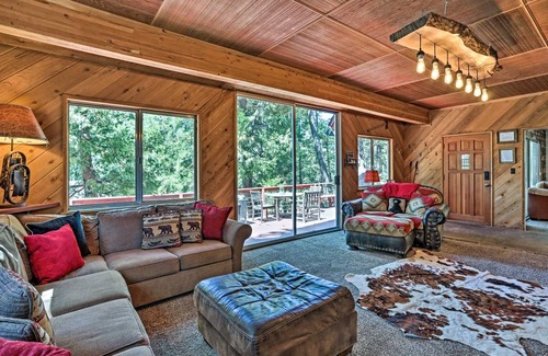 Cedar Glen House | 229 m² House ∙ 4 bedrooms ∙ 12 guests