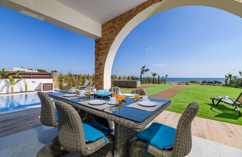 Ayia Thekla Villa | 230 m² Villa ∙ 5 bedrooms ∙ 10 guests