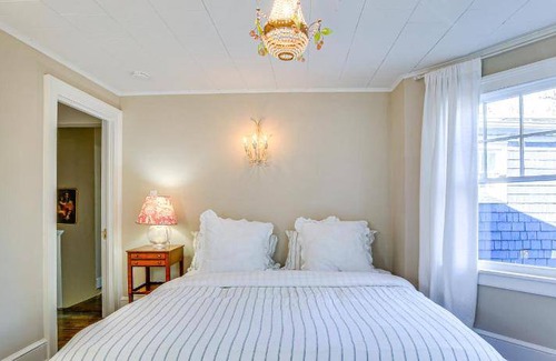 Poughkeepsie House | 237 m² House ∙ 4 bedrooms ∙ 10 guests