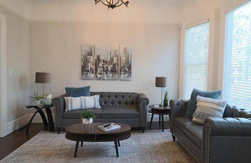 Oakland House | 246 m² House ∙ 4 bedrooms ∙ 8 guests