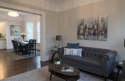 Oakland House | 246 m² House ∙ 4 bedrooms ∙ 8 guests
