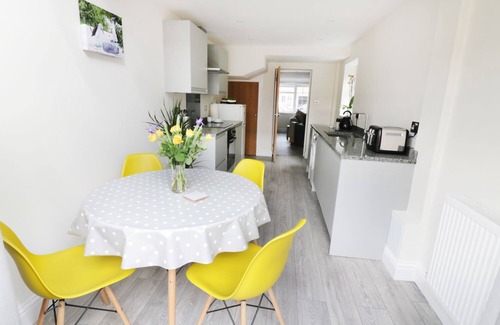 City Centre Cottage | 25 Shakespeare Street