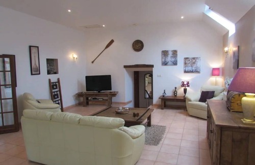 Congrier House | 250 m² House ∙ 3 bedrooms ∙ 6 guests