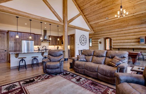 Breckenridge Park Estates House | 258 m² House ∙ 3 bedrooms ∙ 8 guests