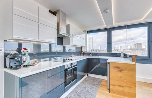 Latchmere Apartment | 26 Penge House