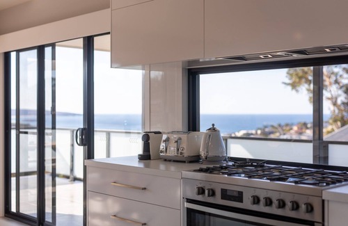 Tura Beach Cabin | 26 The Dress Circle - 4 Bedroom