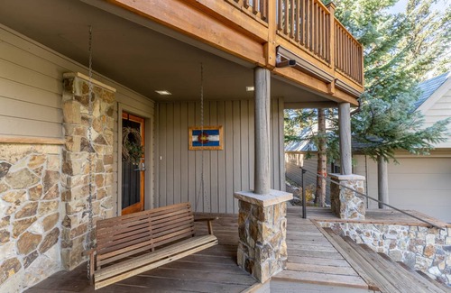 Keystone House | 260 m² House ∙ 4 bedrooms ∙ 8 guests