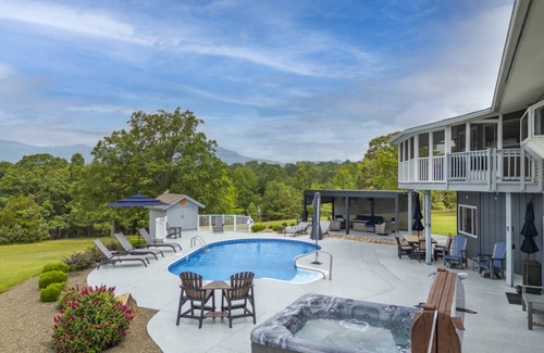 Lynn House | 265 m² House ∙ 5 bedrooms ∙ 12 guests