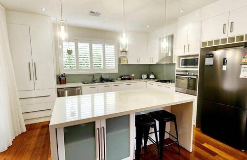St. Albans House | 266 m² House ∙ 4 bedrooms ∙ 8 guests