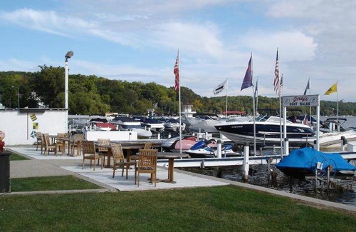 Fontana-on-Geneva Lake Hotel | 29 m² Motel ∙ 4 guests