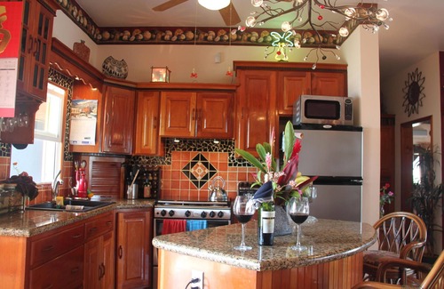 Placencia Condo | 2B/2B Condo at Sunset Pointe, Placencia. OCEAN FRONT Gold Std. KING master
