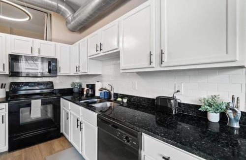 Downtown Cleveland Apartment | 2BR Apartments in the Heart of Downtown CLE