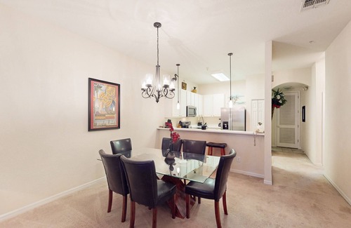 Bahama Bay Condo | 2nd floor condo w/gym, sauna, tennis court, near theme parks, basketball court