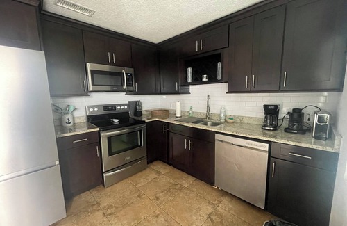 Brown Island House | 3 bed 2 bath Pool home Andrew’s island. Dolphin views from dock!