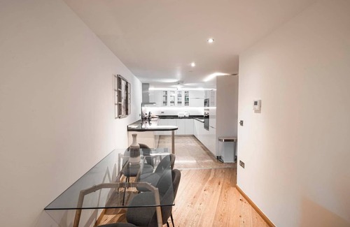 Gibraltar Apartment | 3 bed Ocean Spa Plaza Luxurious flat