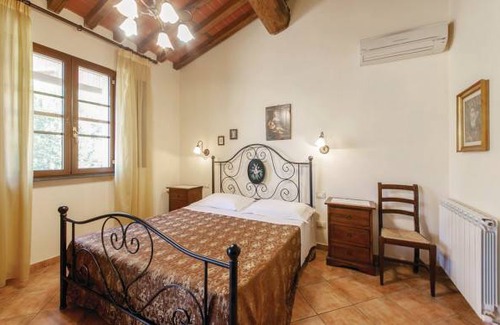 Orentano House | 3 bedroom accommodation in Orentano PI